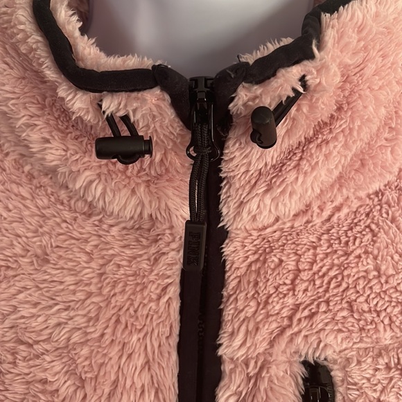 VS PINK Fuzzy Half zip up - Picture 4 of 10